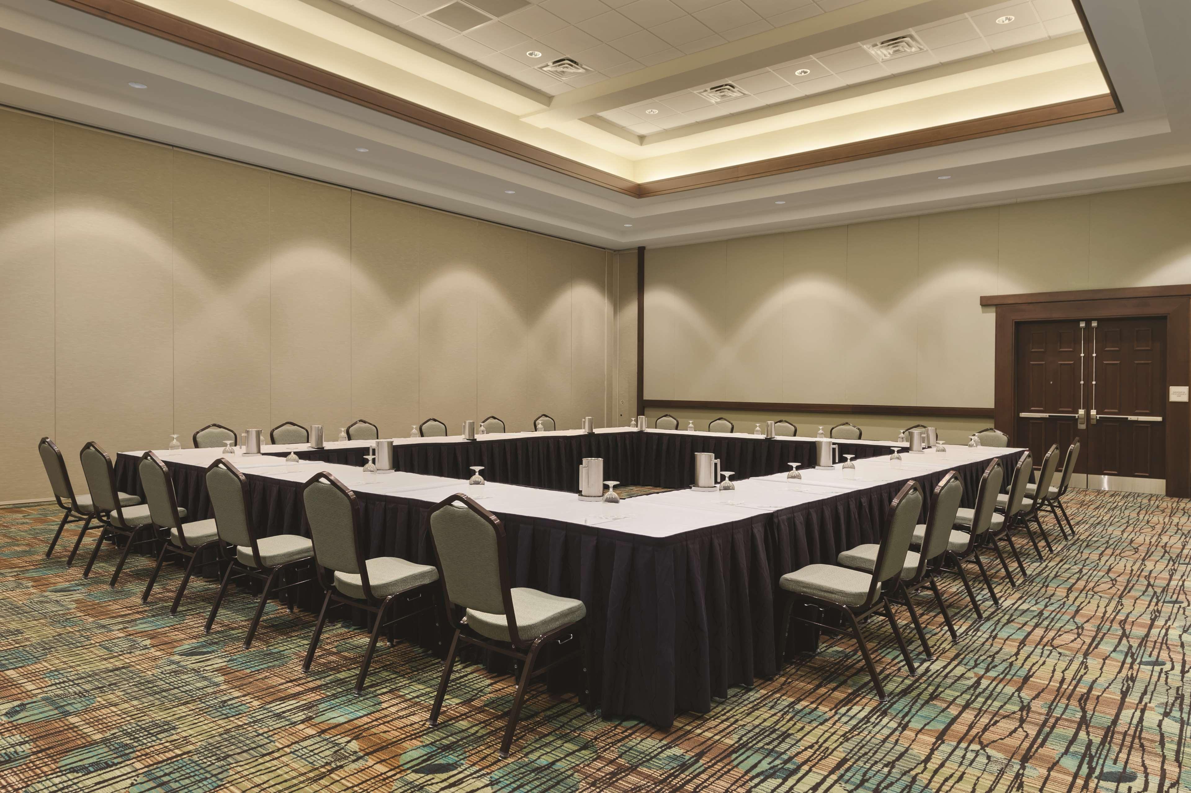 Embassy Suites By Hilton Orlando Lake Buena Vista South Kissimmee Negocio foto